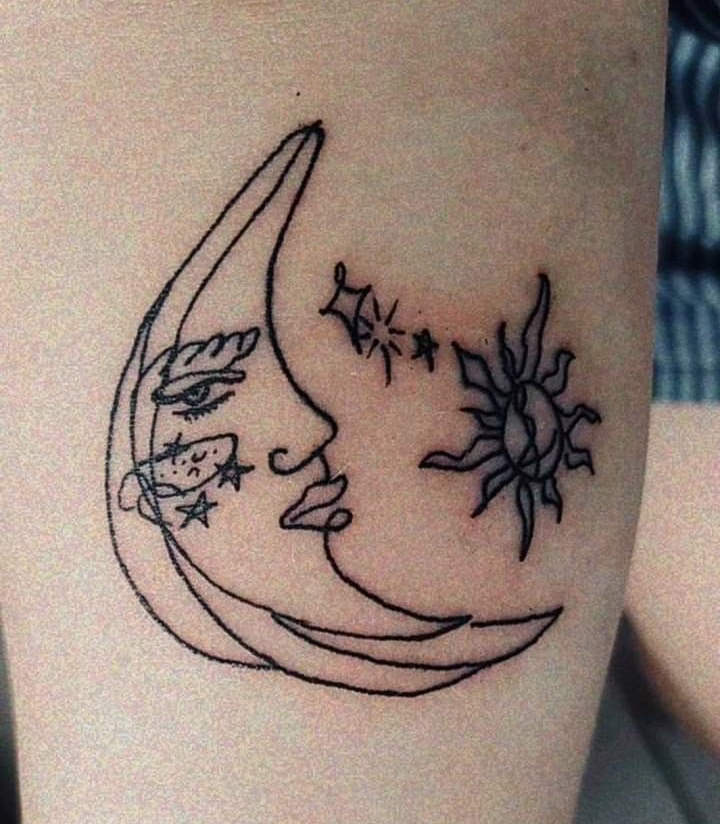 tatuaje sol y luna abstracto