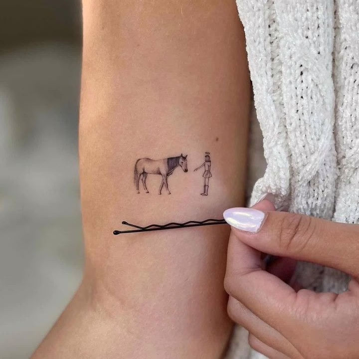tatuajes de caballos pequeños