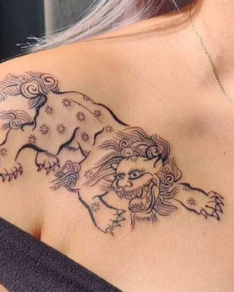 tatuaje perro de fu