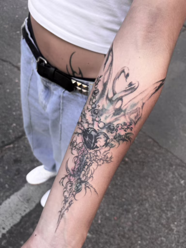 https://media.wp.tattoox.es/2025/07/31112536/PORTFOLIO_AMPARO_02.avif