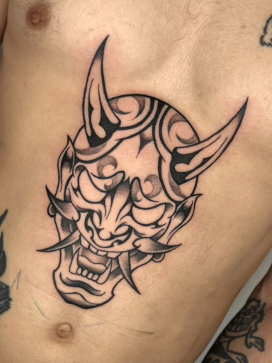 https://media.wp.tattoox.es/2025/08/07105148/PORTFOLIO_MIMI_02.avif