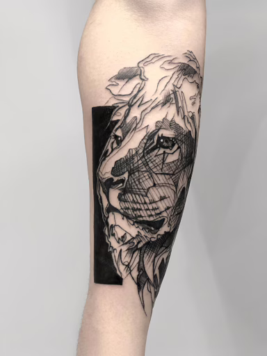 https://media.wp.tattoox.es/2025/08/13110713/ARTISTAS_RETRATOS_RHEAEA_07.avif