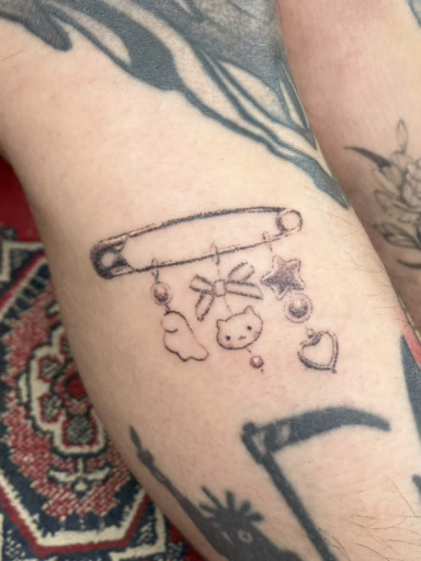 https://media.wp.tattoox.es/2025/08/19161743/PORTFOLIO_ARISTOGATA_18.avif